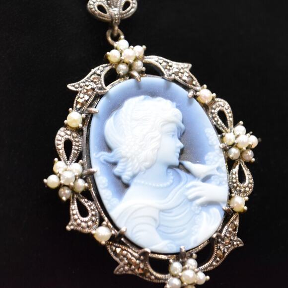 Vintage Carved Cameo Stauer Necklace Silver Ornate Frame Regencycore Coquette - Picture 2 of 11